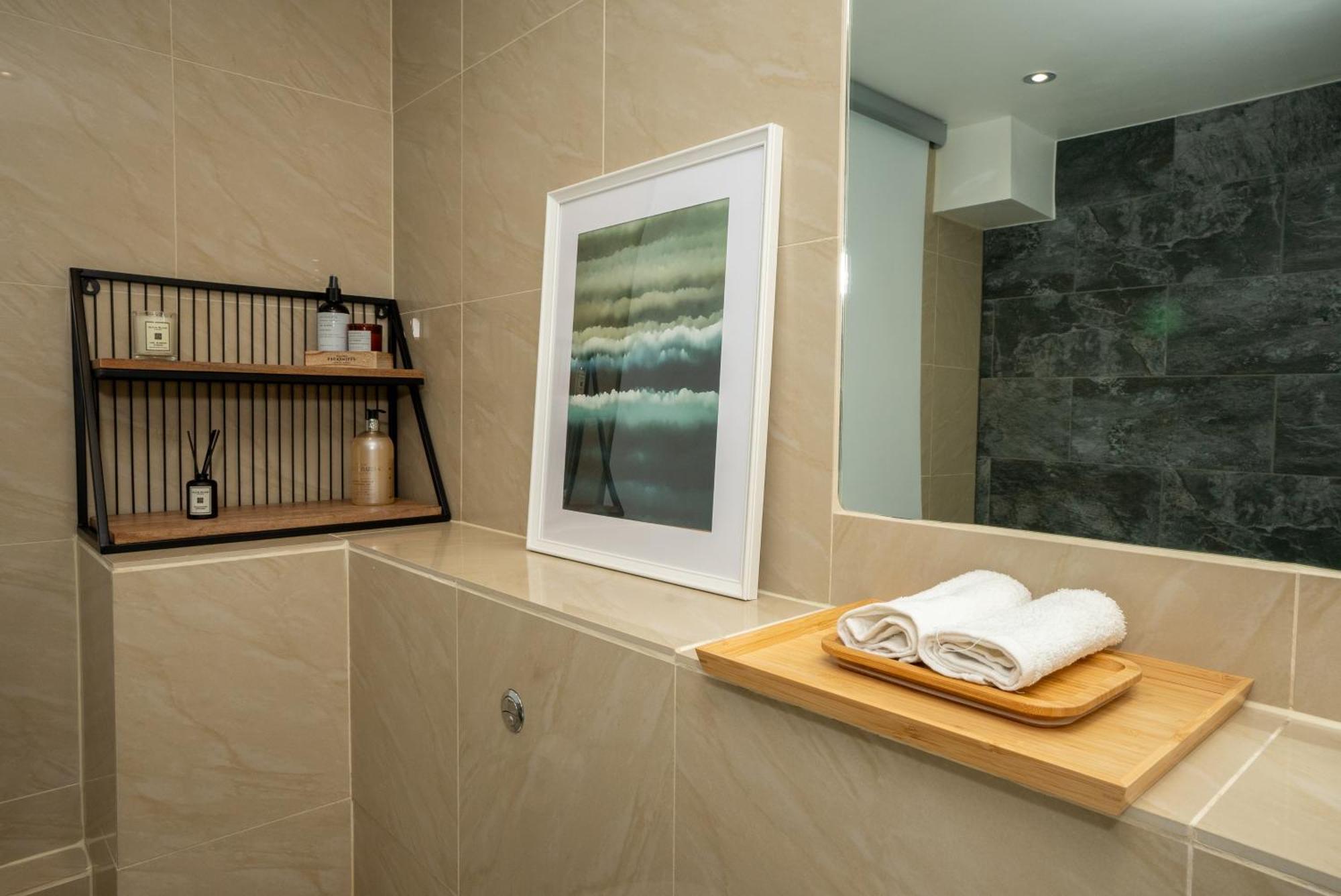 Stylish Flat Minutes From Covent Garden - West End London Eksteriør bilde