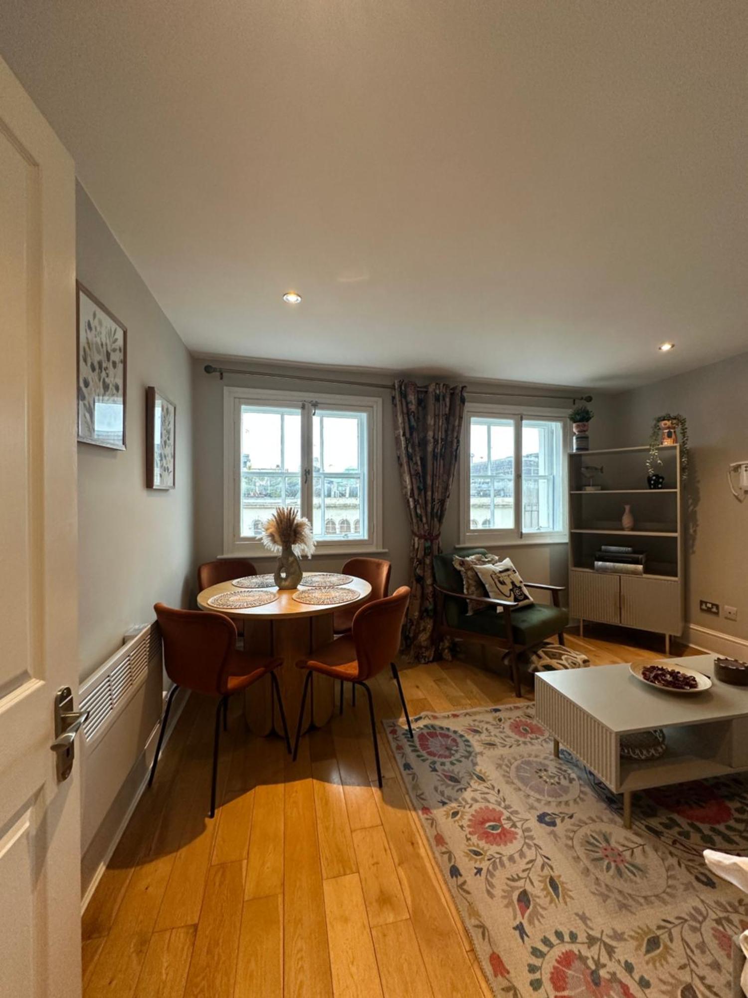 Stylish Flat Minutes From Covent Garden - West End London Eksteriør bilde